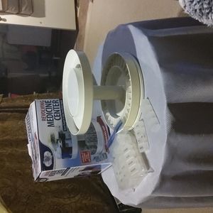 Revolving medicine center